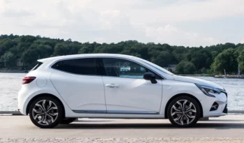 
									Renault Clio E-Tech Hybrid pieno								