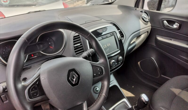 
								RENAULT CAPTUR pieno									