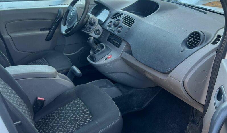 
								Renault Kangoo 2010 pieno									